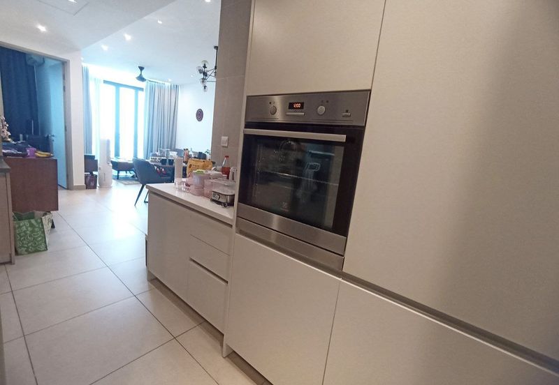 KL Gateway Premium Residence