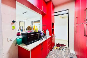 Royal Domain Sri Putramas II