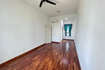 I Residence @ I City