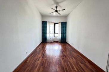 I Residence @ I City