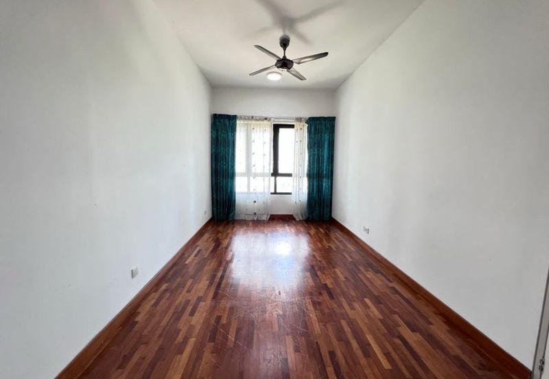 I Residence @ I City