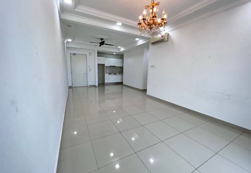 I Residence @ I City