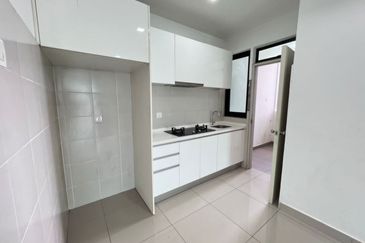 I Residence @ I City