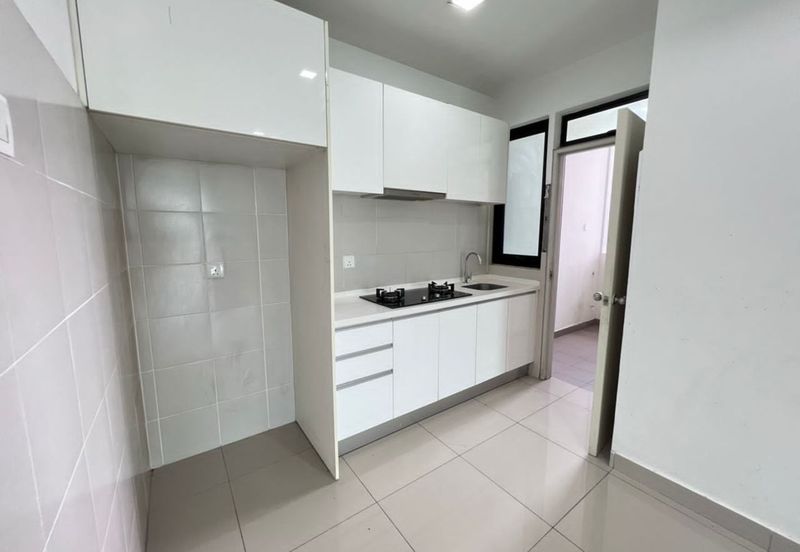 I Residence @ I City