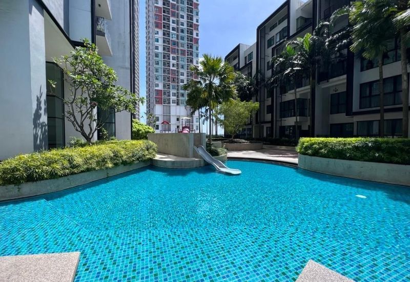 I Residence @ I City