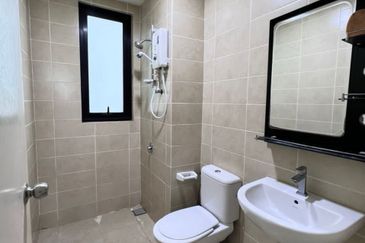 I Residence @ I City