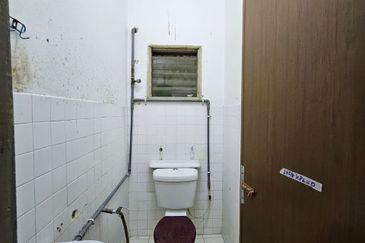 Jalan Taman Sri Jelok 13