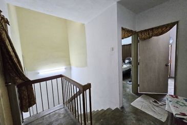 Jalan Taman Sri Jelok 13