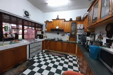 Seksyen 4, Shah Alam