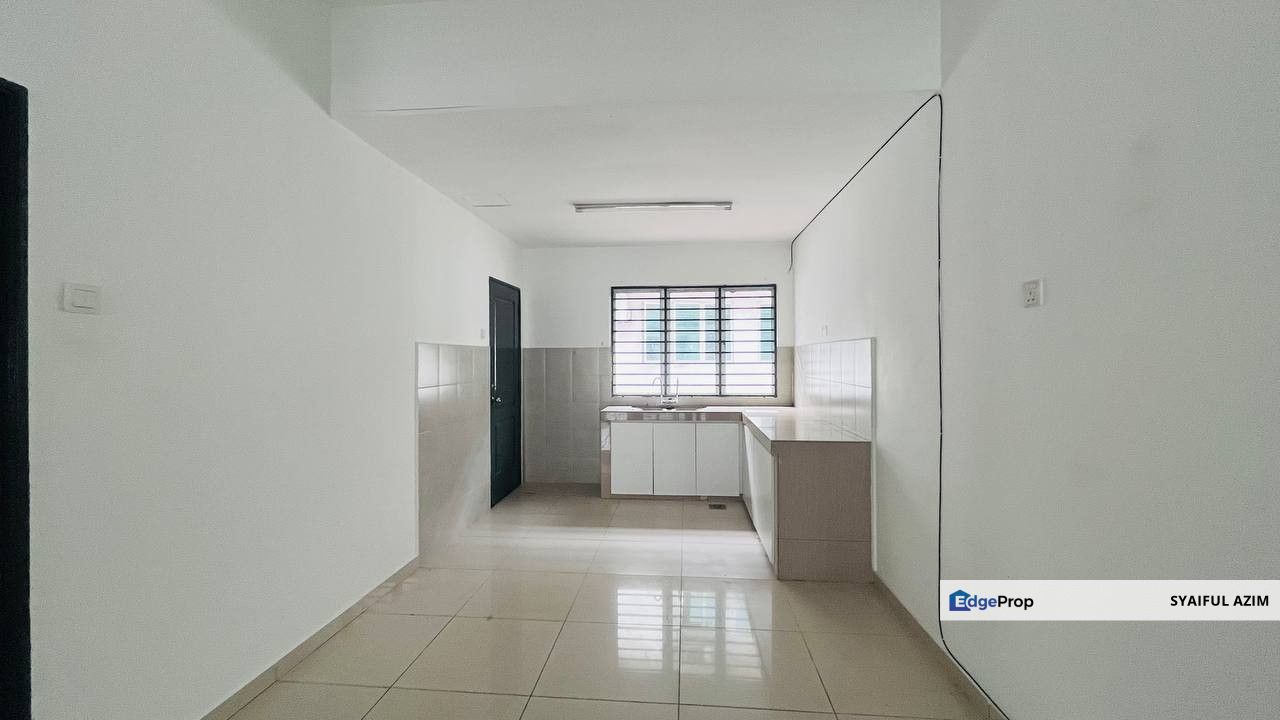 Taman Adenium Bukit Beruntung Double Storey Terraced House [ FREEHOLD ][ WELL MAINTAINED ], Selangor, Hulu Selangor