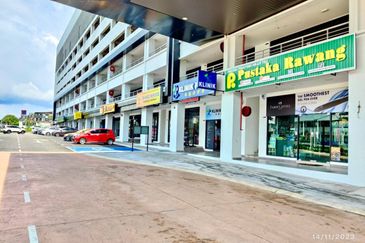 Avia Plus Apartment, Bandar Country Homes