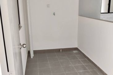 Avia Plus Apartment, Bandar Country Homes