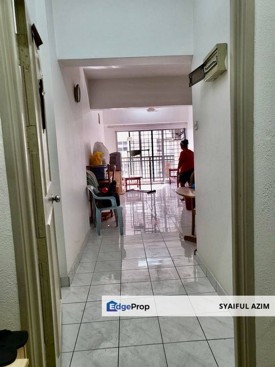 Seri Kembangan South City Condominium [ MOVE IN CONDITION ] , Selangor, Seri Kembangan