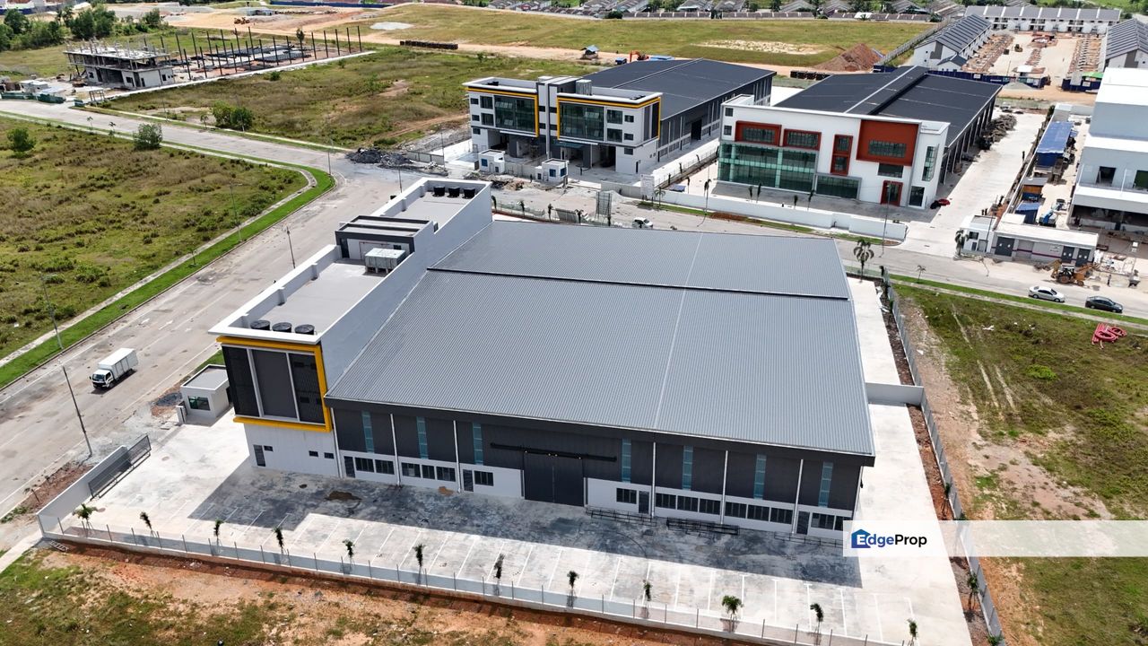 Serenia City Sepang Factory Semi Detach Triple Storey, Selangor, Sepang