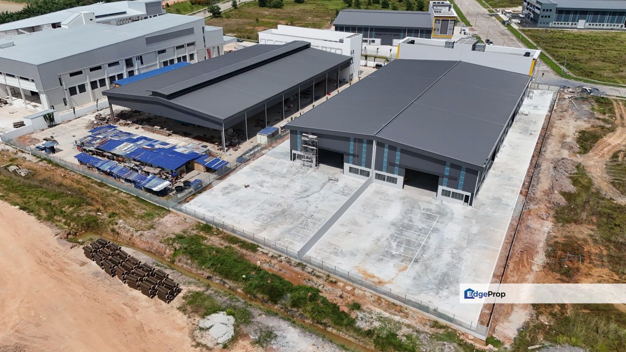 Serenia City Sepang Factory Semi Detach Triple Storey, Selangor, Sepang