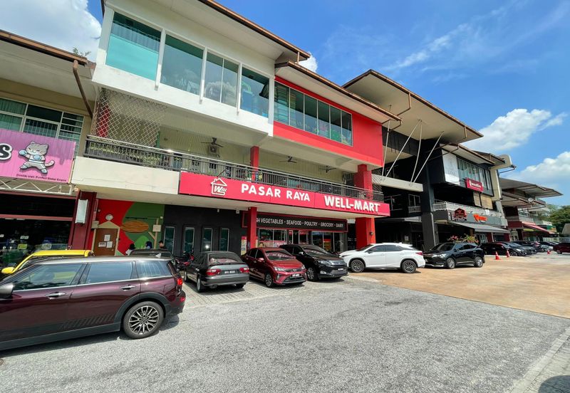 Bukit Jelutong