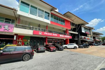 Bukit Jelutong