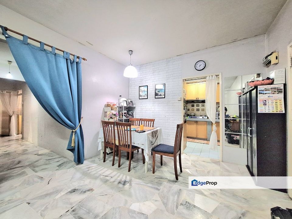 BIGGER SIZE WITH BALCONY, Selangor, Seri Kembangan