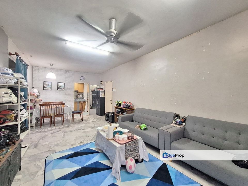 BIGGER SIZE WITH BALCONY, Selangor, Seri Kembangan