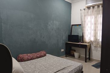 [ CORNER LOT RENOVATED ] 2-Storey Bandar Tasik Selatan Kuala Lumpur