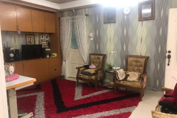 [ CORNER LOT RENOVATED ] 2-Storey Bandar Tasik Selatan Kuala Lumpur