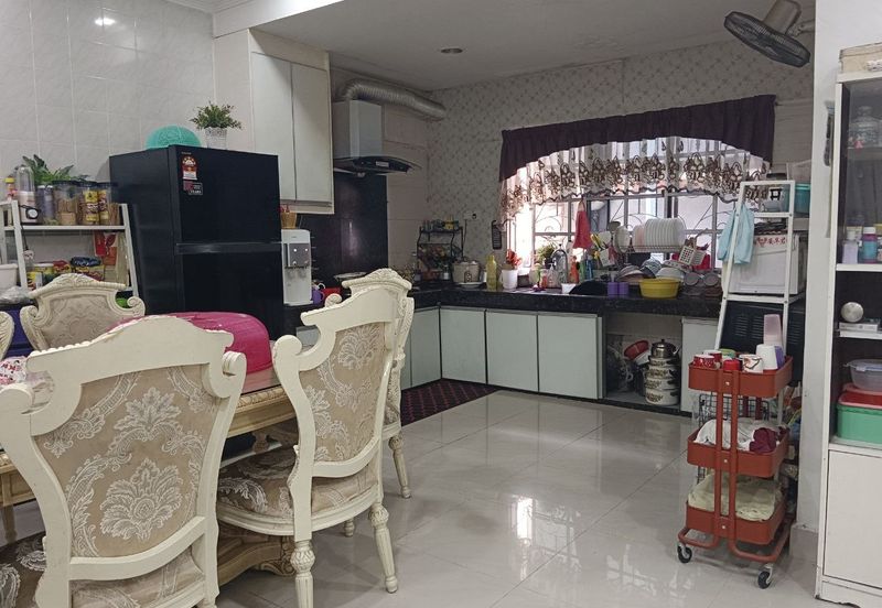 [ CORNER LOT RENOVATED ] 2-Storey Bandar Tasik Selatan Kuala Lumpur