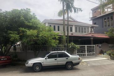 [ CORNER LOT RENOVATED ] 2-Storey Bandar Tasik Selatan Kuala Lumpur