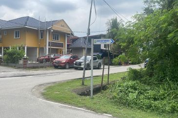 Kampung Seri Aman Luar