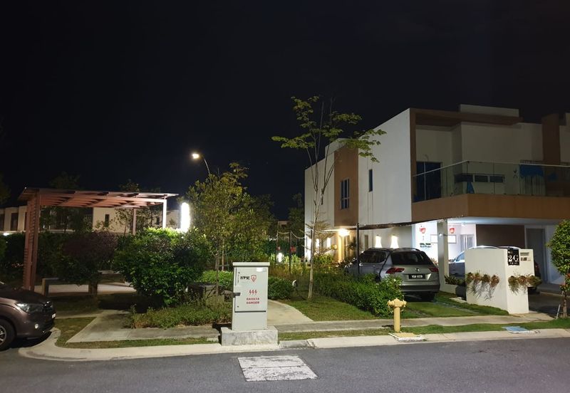 Casa Bluebell @ Cybersouth