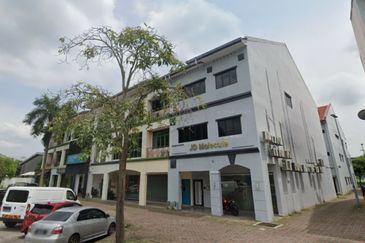 Bukit Jelutong