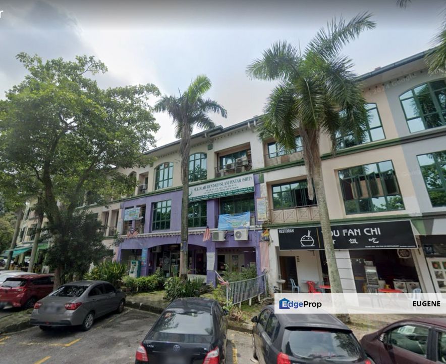 Bukit Jelutong @ Shah Alam , Seksyen u8, Selangor, Shah Alam