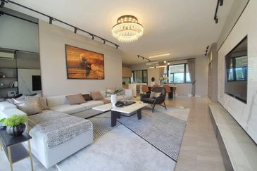 Aradia Residence @ Lake City