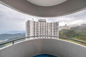 Golden Hills Resort (Amber Court)