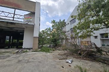 Jalan Bukit Kemuning