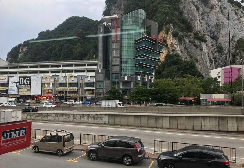 Taman Sri Batu Caves