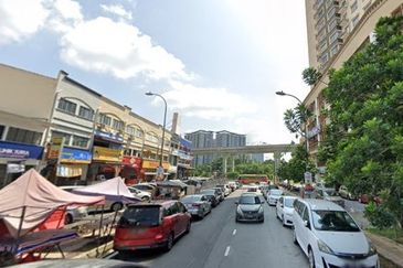 3 Storey Shop , Taman Castlefield @ Sungai Besi 