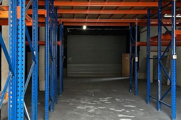 (Corner) Taman Industri @  Balakong Jaya