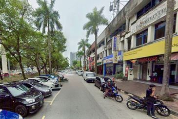 HiCom-Glenmarie Industrial Park