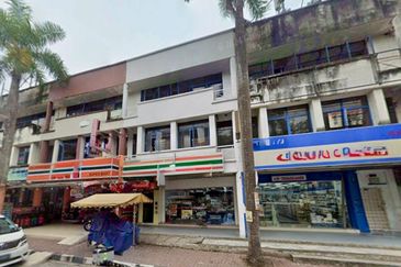 HiCom-Glenmarie Industrial Park