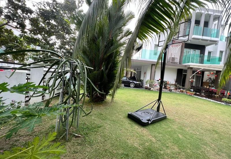 USJ Avenue @ USJ Heights