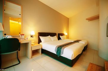 The Trillium @Lake Fields