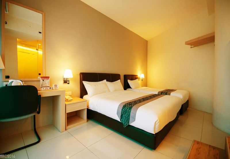 The Trillium @Lake Fields