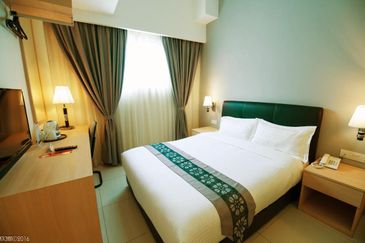 The Trillium @Lake Fields