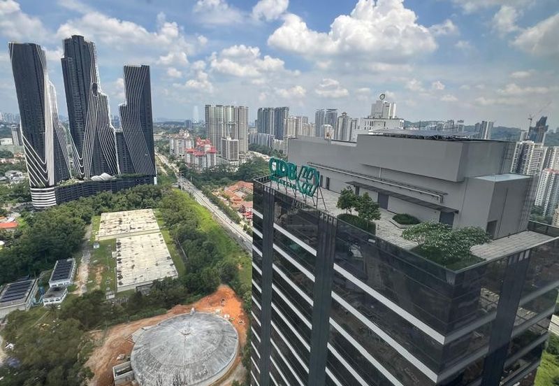 The MET Corporate Towers