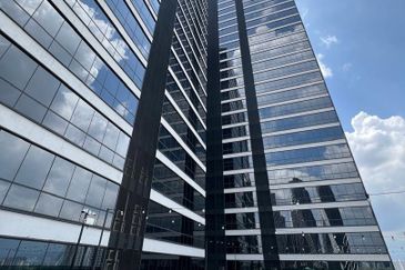 The MET Corporate Towers