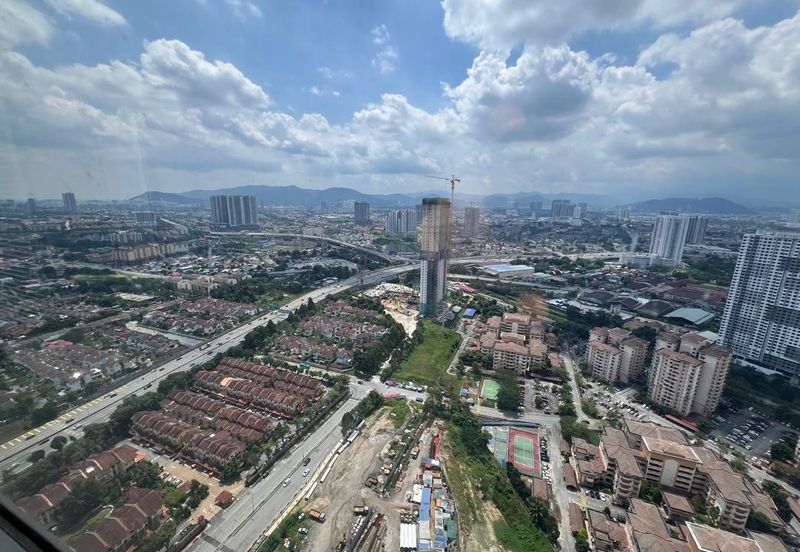 The MET Corporate Towers