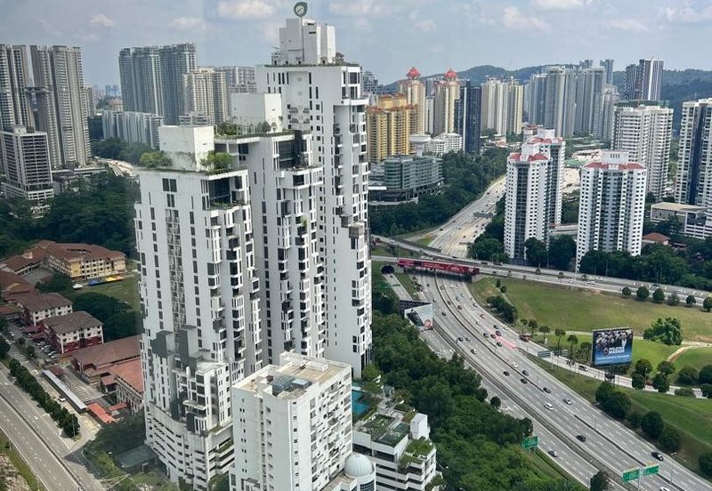 The MET Corporate Towers