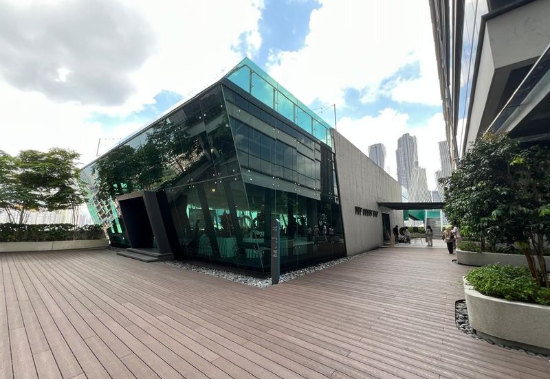 The MET Corporate Towers