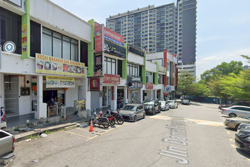 D Square @ Bandar Damai Perdana