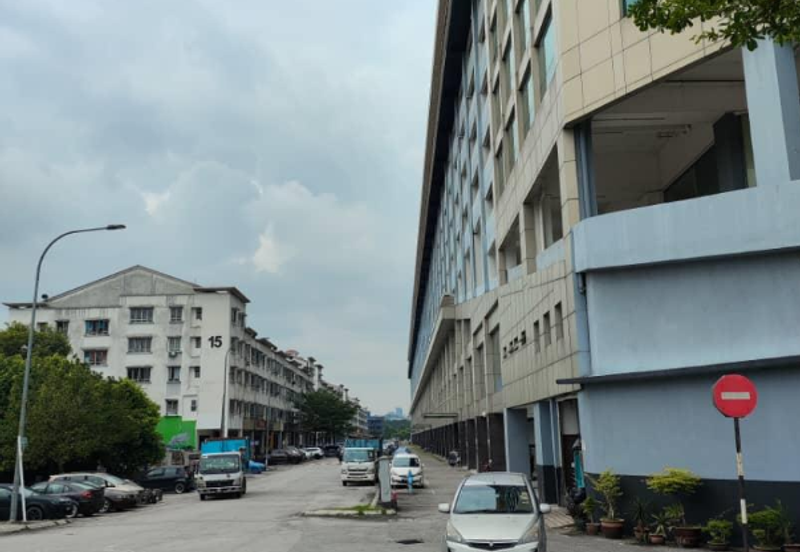 Dataran Otomobil, Seksyen 15